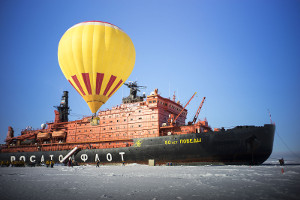 things to do on a North Pole cruise - hot air baloon things to do on a North Pole cruise - hot air baloon