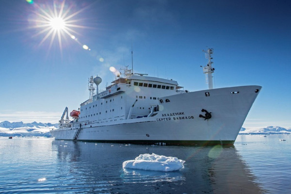 Northwest Passage cruise -Akademik-Sergey-Vavilov
