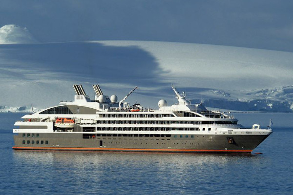 Northwest Passage cruise - La-boreal