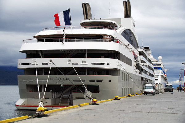 Northwest Passage cruise - le soleal