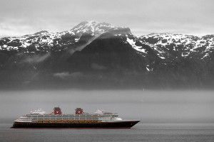 Types of Alaska cruise ships - liner